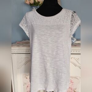 Liz Claiborne White Lace Cap Sleeve T-shirt